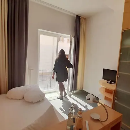 Hotel Galerie *