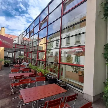 Hotel Galerie *